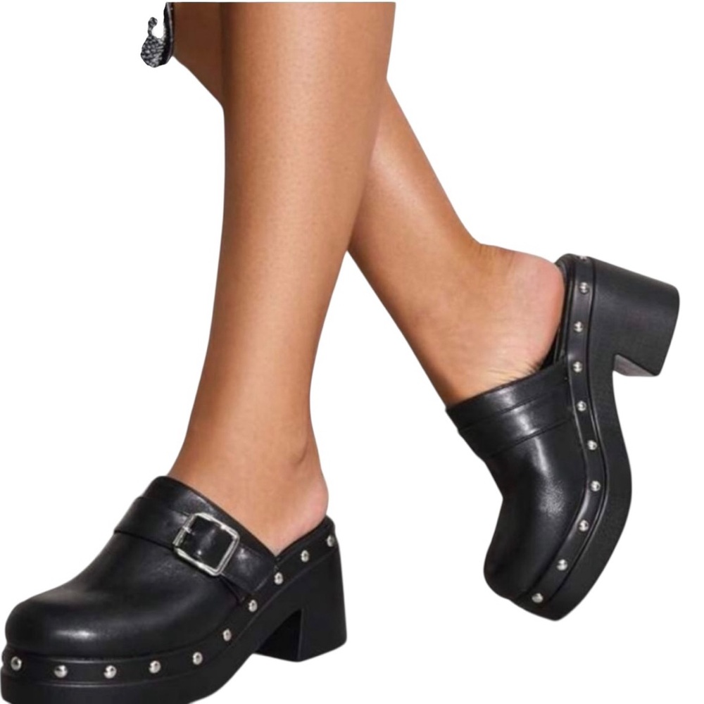 Women’s Dolce Vita Size 6.5 Black Leather Studded Platform “Yevan” Mules - Picture 11 of 11